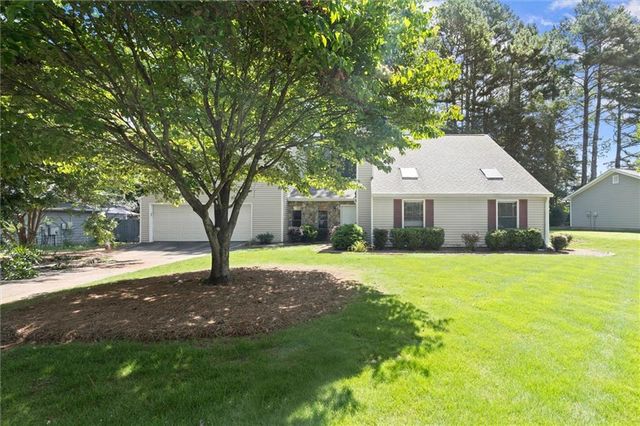 2272 Macby Drive, Marietta, GA 30066