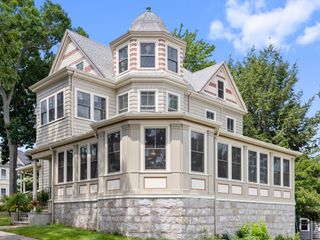 35 Frances Street, Melrose, MA 02176