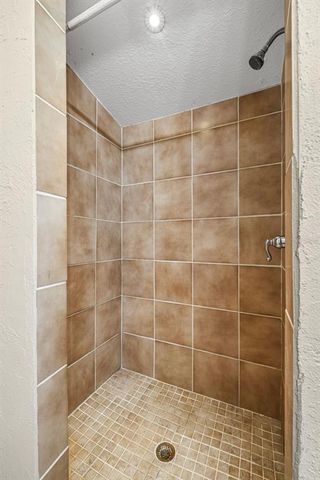 305 E HANNA AVENUE, Tampa, FL 33604
