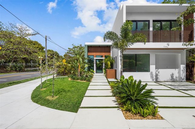 569 NW 44th St, Miami, FL 33127