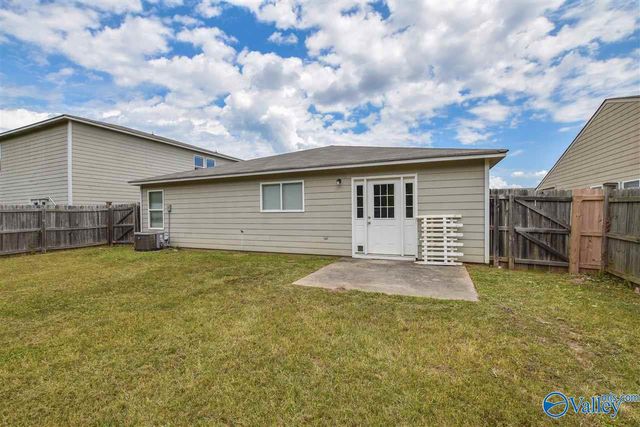 15395 Mill Valley Drive, Athens, AL 35613
