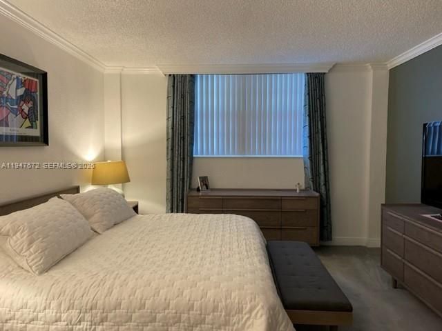 19390 Collins Avenue 219, Sunny Isles Beach, FL 33160