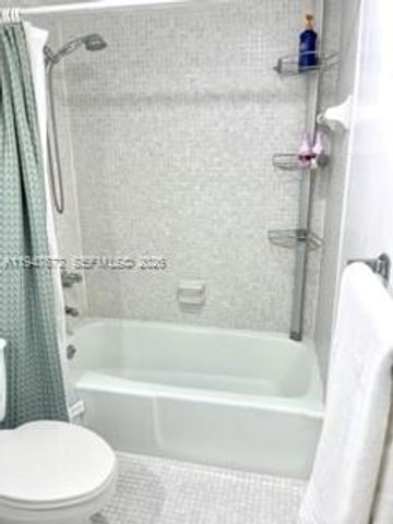 19390 Collins Avenue 219, Sunny Isles Beach, FL 33160