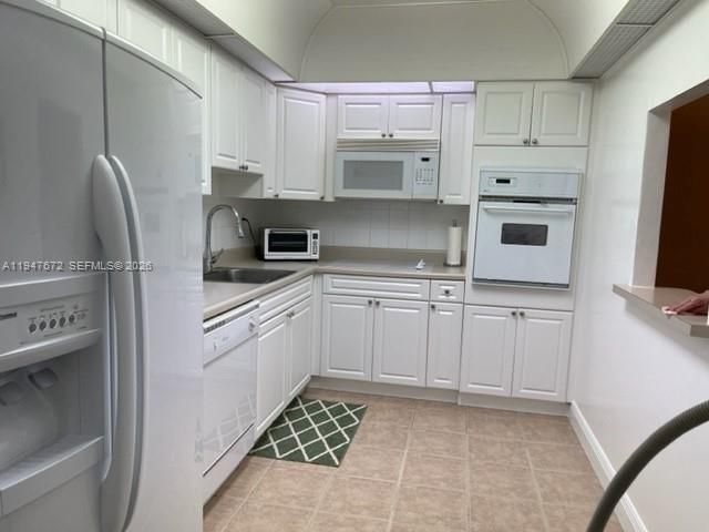 19390 Collins Avenue 219, Sunny Isles Beach, FL 33160