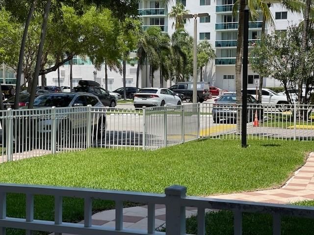 19390 Collins Avenue 219, Sunny Isles Beach, FL 33160