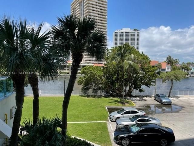 19390 Collins Avenue 219, Sunny Isles Beach, FL 33160