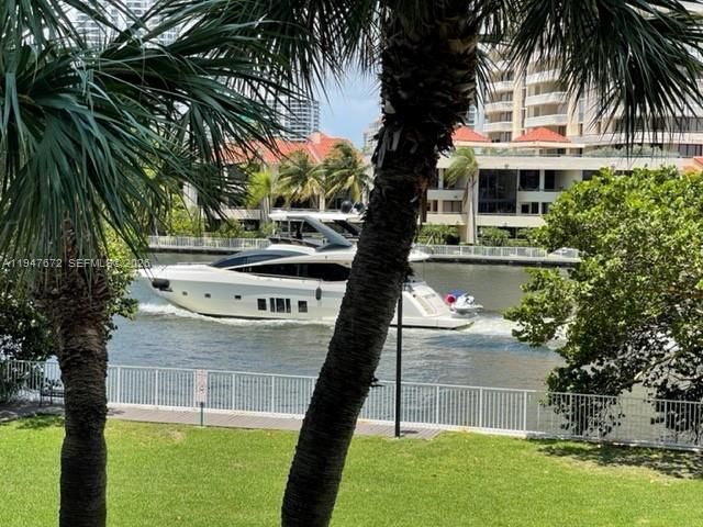 19390 Collins Avenue 219, Sunny Isles Beach, FL 33160