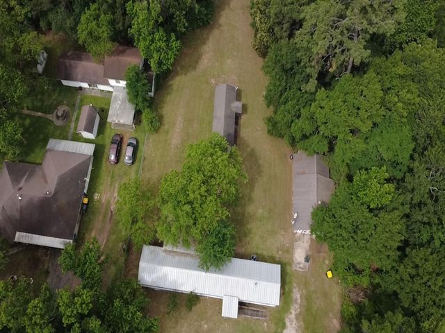 1449 Beach Airport Road, Conroe, TX 77301