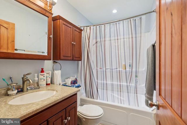 2431 MISTLETOE LN, Millville, NJ 08332