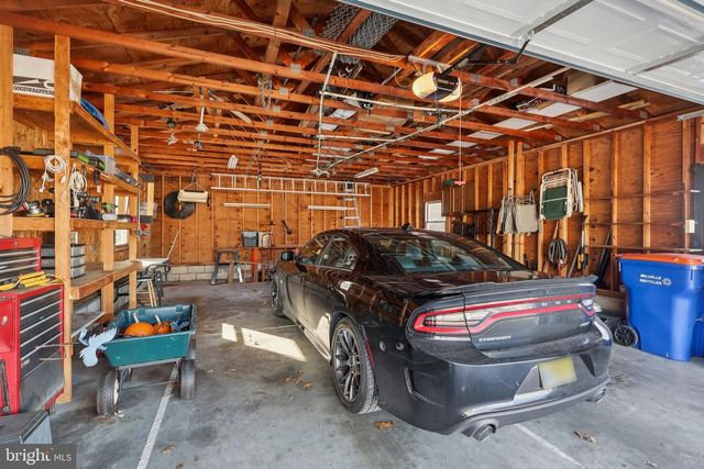 2431 MISTLETOE LN, Millville, NJ 08332