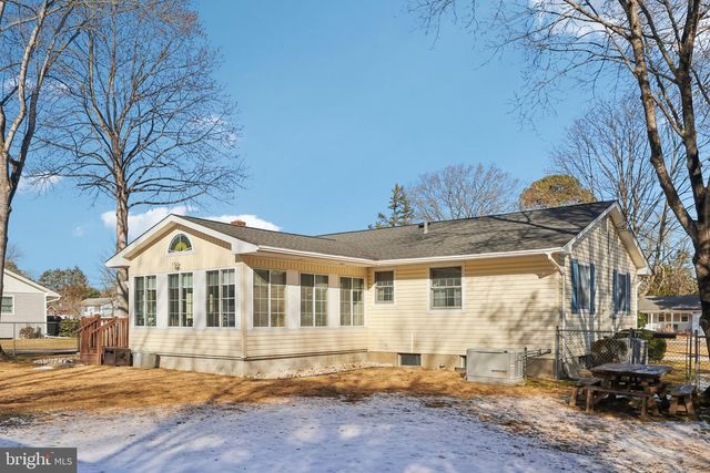 2431 MISTLETOE LN, Millville, NJ 08332