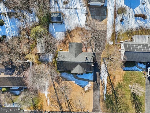 2431 MISTLETOE LN, Millville, NJ 08332