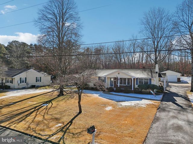 2431 MISTLETOE LN, Millville, NJ 08332