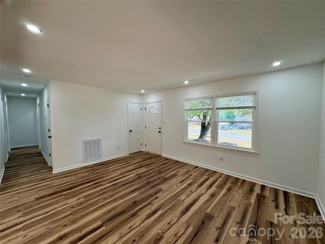 667 Kilborne Drive, Gastonia, NC 28052