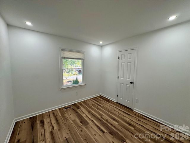 667 Kilborne Drive, Gastonia, NC 28052