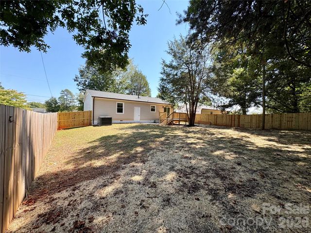 667 Kilborne Drive, Gastonia, NC 28052