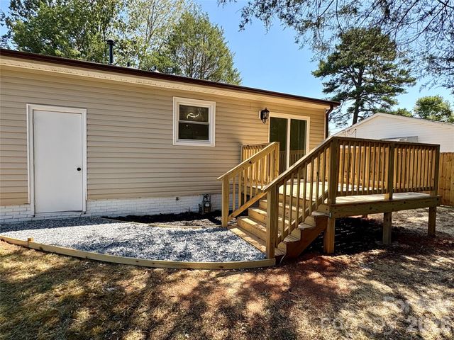 667 Kilborne Drive, Gastonia, NC 28052
