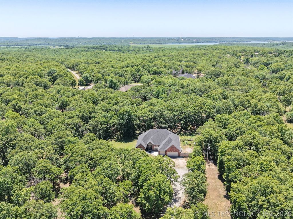 9074 W 157th Street North, Skiatook, OK 74070