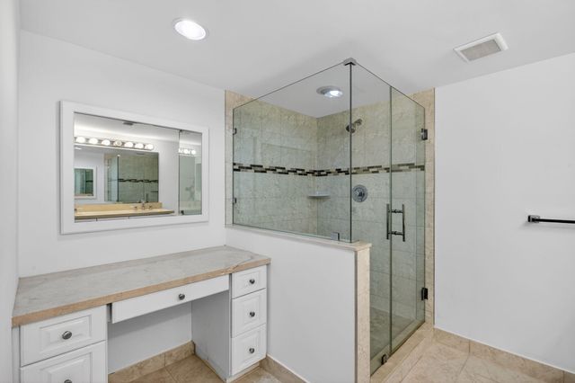 4200 N Ocean Drive 2-1606, Riviera Beach, FL 33404