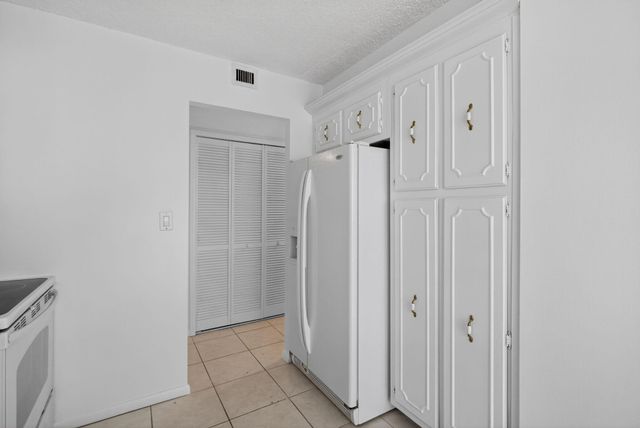 4200 N Ocean Drive 2-1606, Riviera Beach, FL 33404