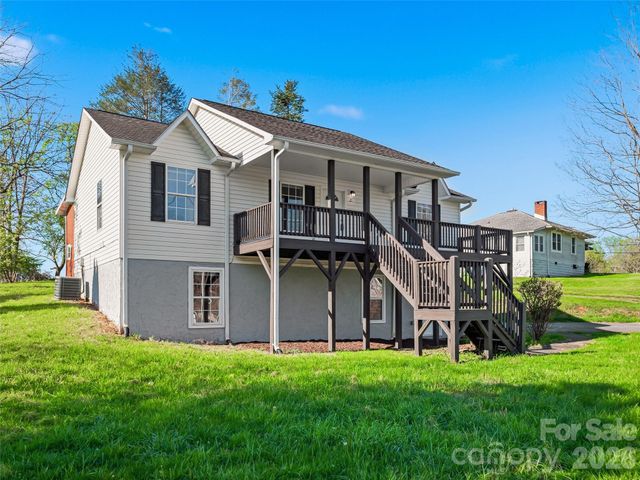 21 Shelburne Drive, Asheville, NC 28806