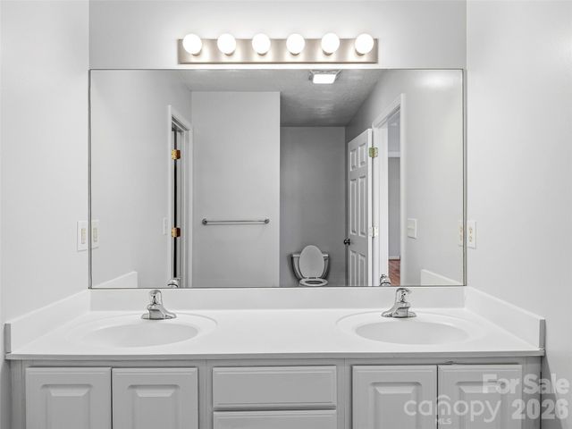 21 Shelburne Drive, Asheville, NC 28806