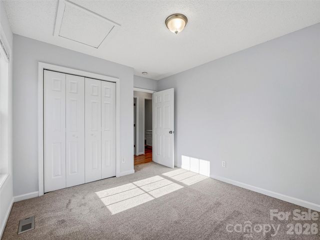21 Shelburne Drive, Asheville, NC 28806