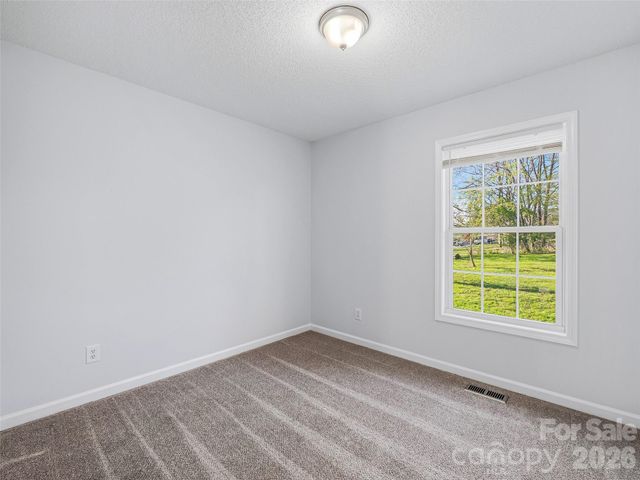 21 Shelburne Drive, Asheville, NC 28806