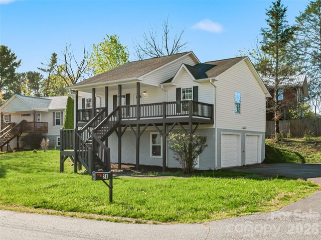 21 Shelburne Drive, Asheville, NC 28806