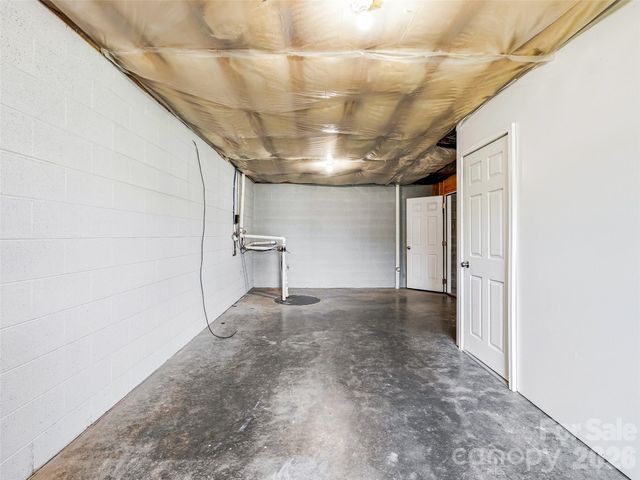 21 Shelburne Drive, Asheville, NC 28806