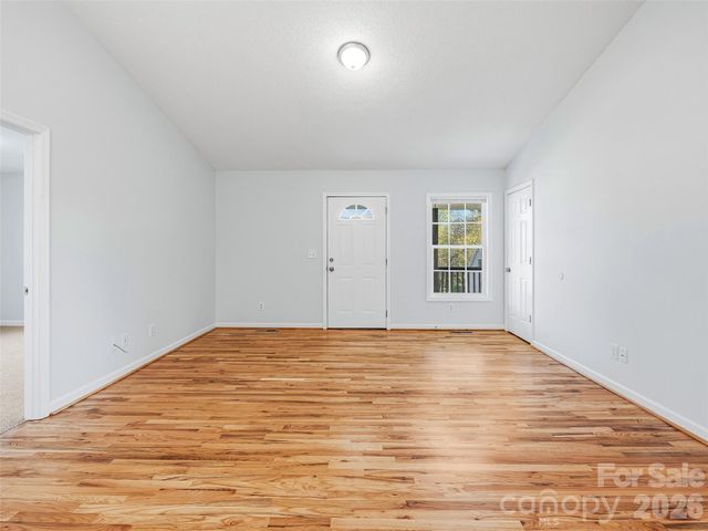 21 Shelburne Drive, Asheville, NC 28806