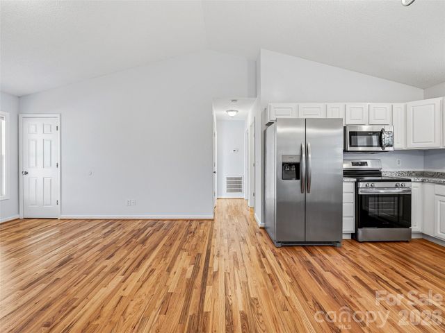 21 Shelburne Drive, Asheville, NC 28806