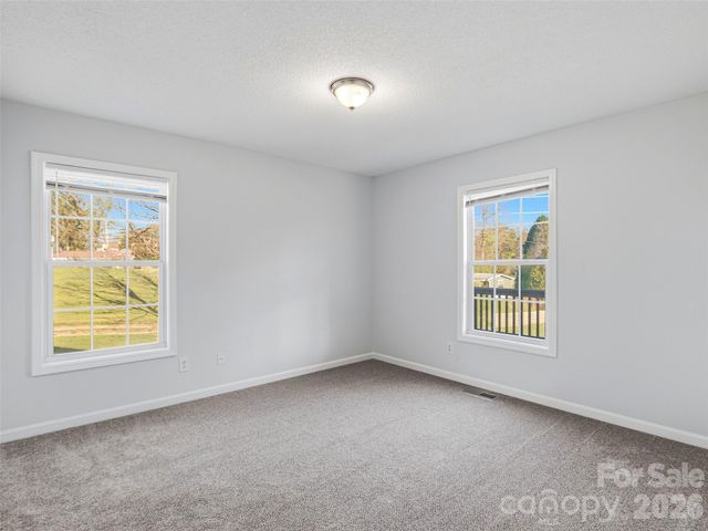 21 Shelburne Drive, Asheville, NC 28806