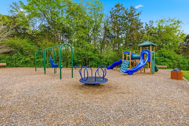 308 Whitman Ct, Nolensville, TN 37135