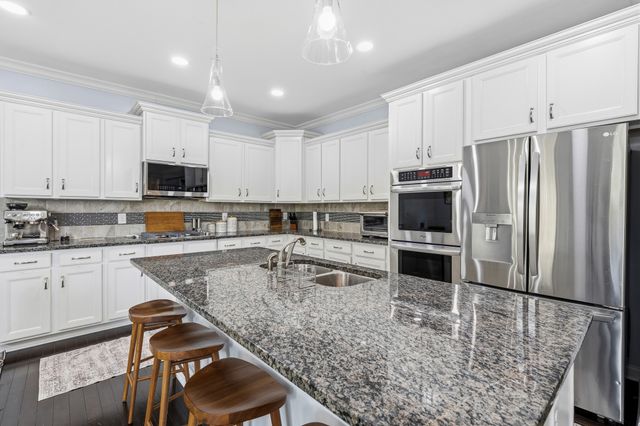 308 Whitman Ct, Nolensville, TN 37135