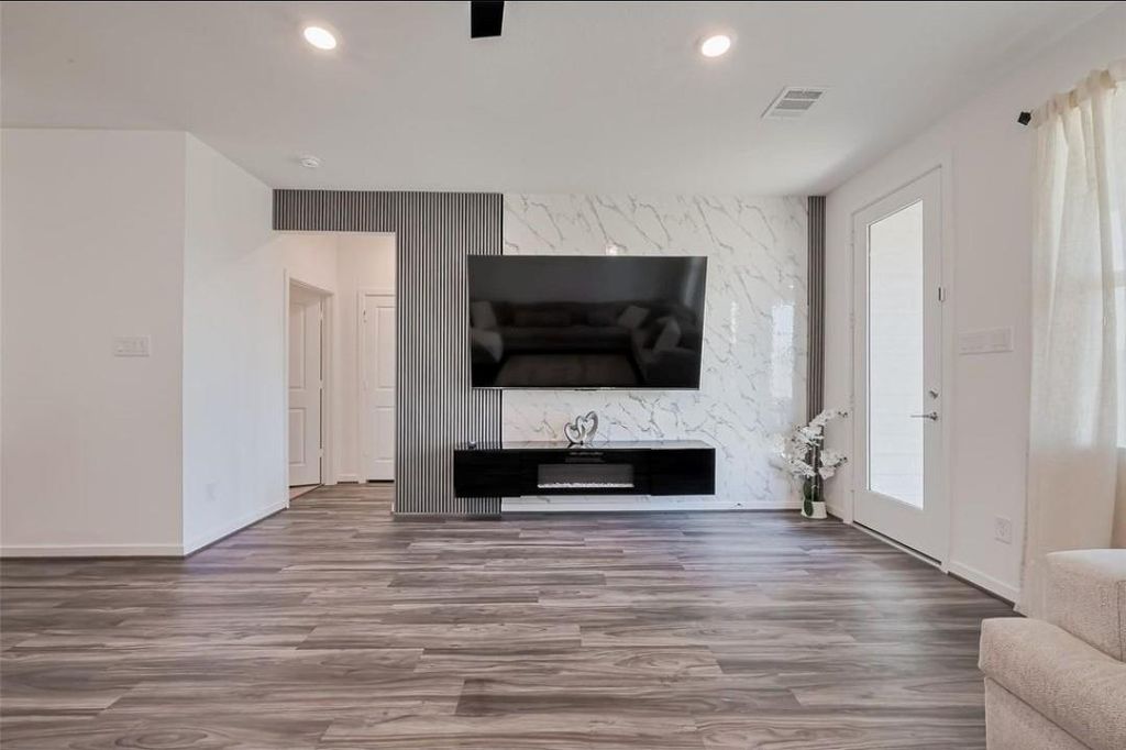 21611 Shadowbrook Birch Drive, Cypress, TX 77433