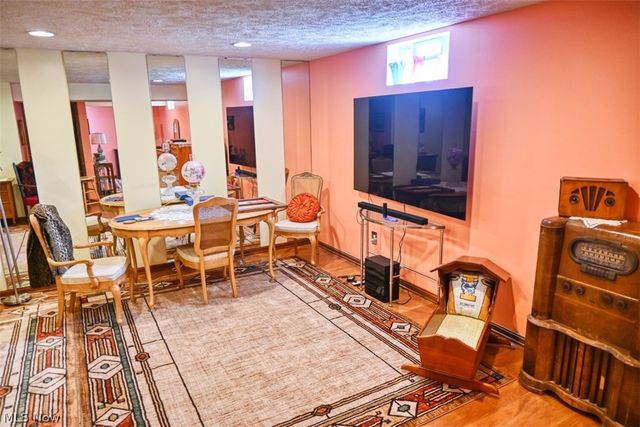 3932 Courtyard Drive, Lorain, OH 44053