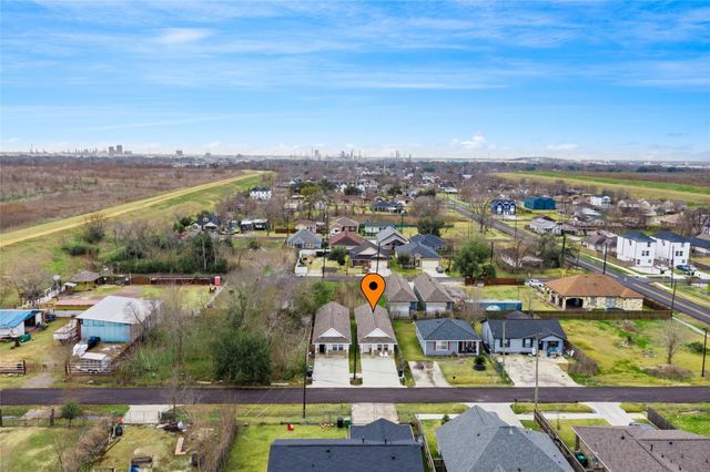 9814 Masterson St, Houston, TX 77029