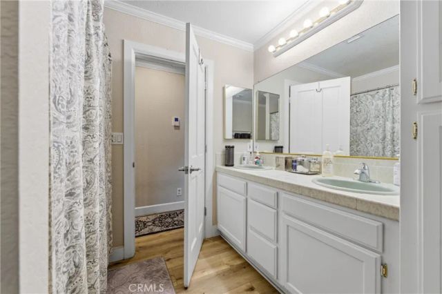 2651 W Avenue O, Palmdale, CA 93551