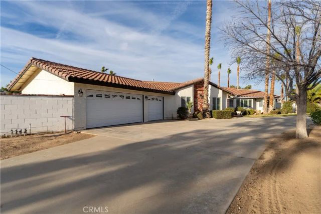 2651 W Avenue O, Palmdale, CA 93551