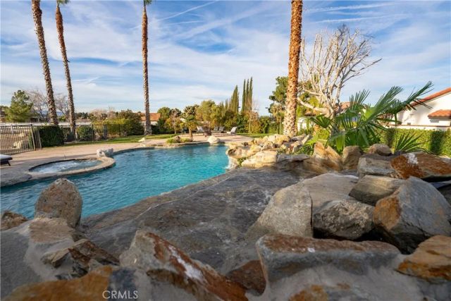 2651 W Avenue O, Palmdale, CA 93551