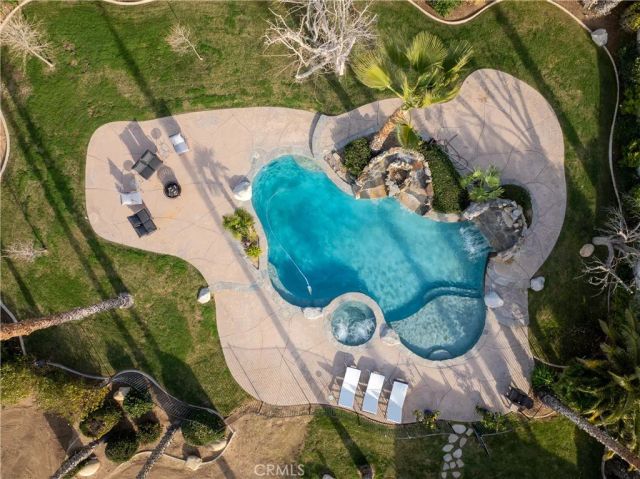 2651 W Avenue O, Palmdale, CA 93551