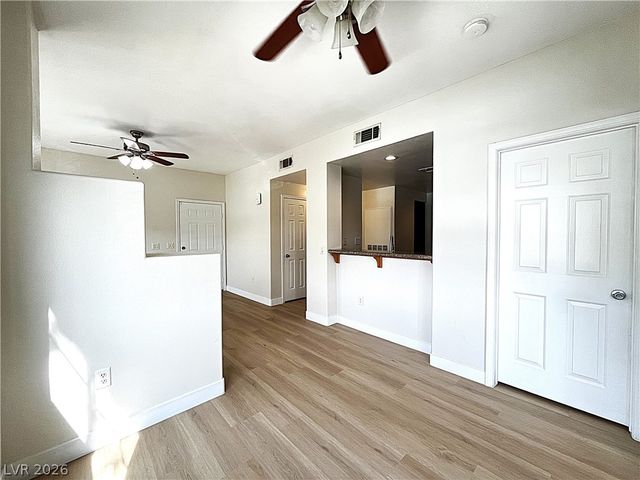 8501 West University Avenue 2117, Las Vegas, NV 89147