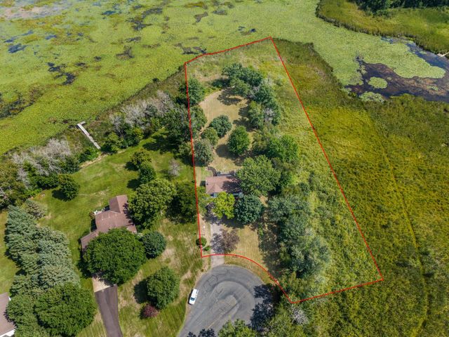 1835 214th Avenue NE, East Bethel, MN 55011