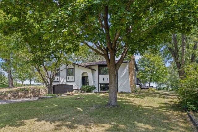 1835 214th Avenue NE, East Bethel, MN 55011