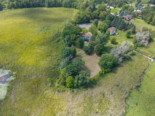 1835 214th Avenue NE, East Bethel, MN 55011