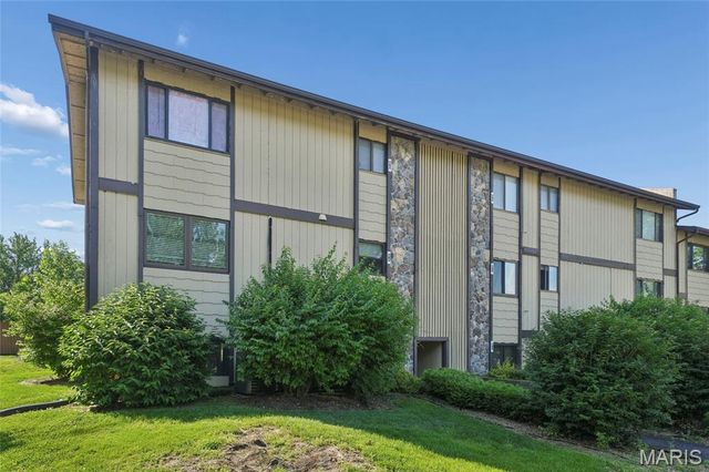82 Lemans Court 82, Lake St Louis, MO 63367
