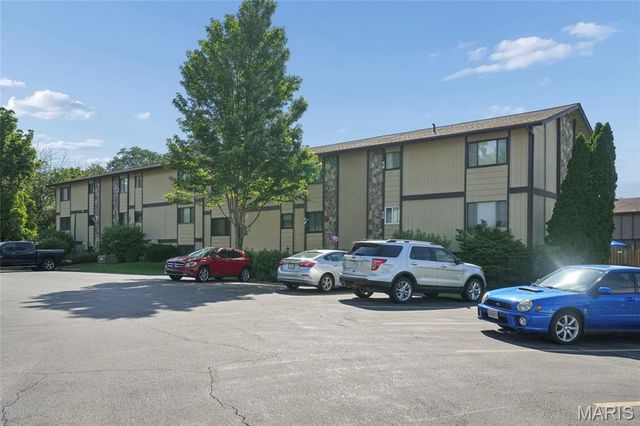82 Lemans Court 82, Lake St Louis, MO 63367