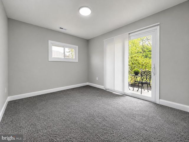 139 WILLOW DR, Levittown, PA 19054