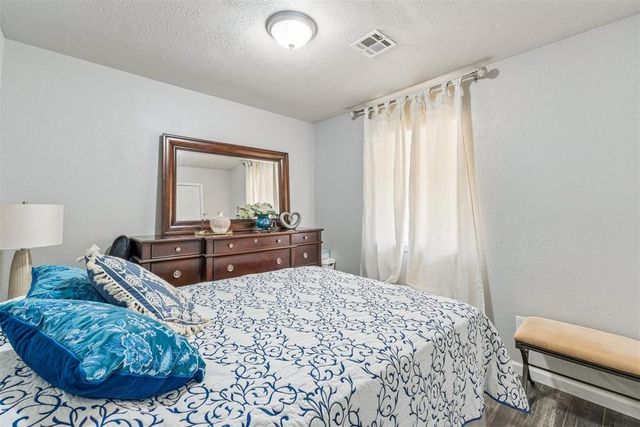 12302 SW 15th Terrace, Yukon, OK 73099